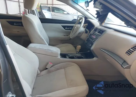 2014 Nissan Altima 2.5 S z USA, uszkodzony, nr VIN 1N4AL3AP4EC119383